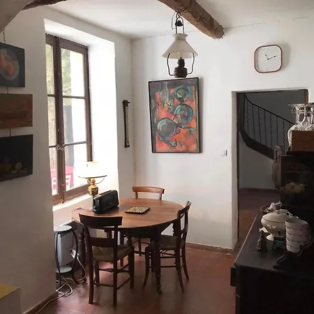 ベッド・アンド・ブレックファスト La Maison Joly *